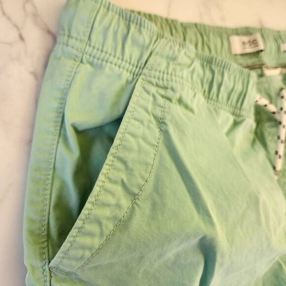 EDC slim fit women's size 30 pull on mint green Bermuda long shorts European - Picture 3 of 6